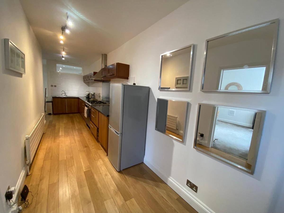 Fantastic Spacious Garden Flat With Own Private Entrance Londra Esterno foto