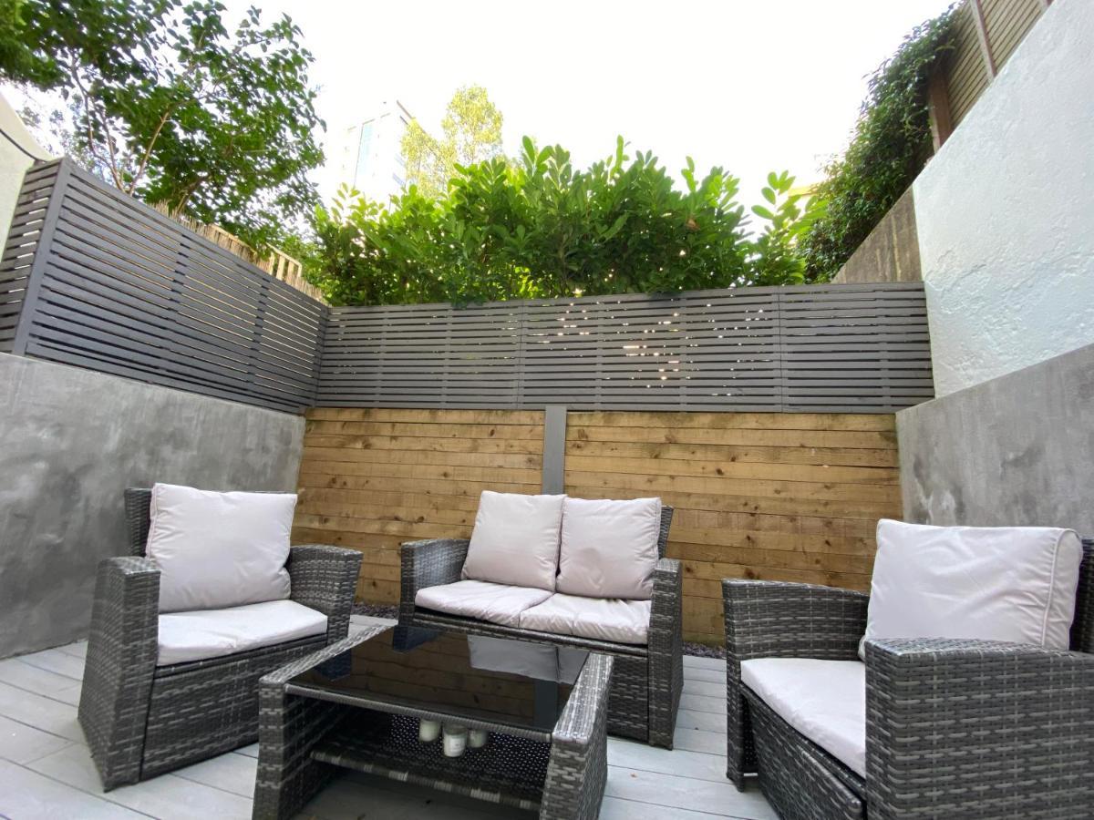 Fantastic Spacious Garden Flat With Own Private Entrance Londra Esterno foto