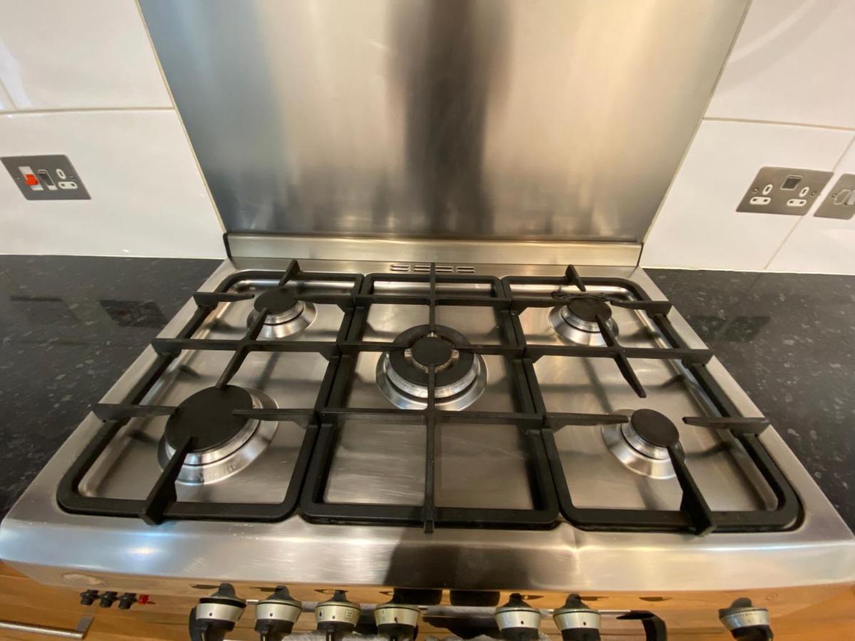 Fantastic Spacious Garden Flat With Own Private Entrance Londra Esterno foto
