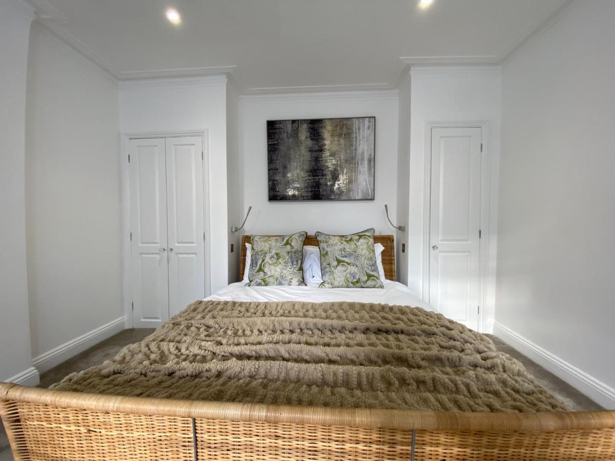 Fantastic Spacious Garden Flat With Own Private Entrance Londra Esterno foto